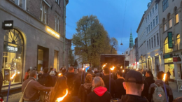 Fakkeloptog for 23-årigt skudoffer på Christiania afholdt i København